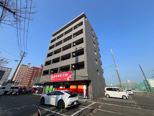 ���ꌧ����s�w�O�����Q���ڂ̃}���V�����̌����O��