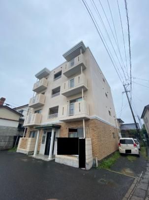 ���ꌧ����s�_���Q���ڂ̃A�p�[�g�̌����O��