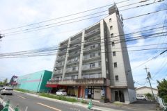 ���ꌧ����s�V�S�P���ڂ̃}���V�����̌����O��