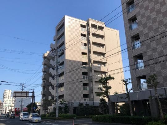 ���ꌧ����s�V�_�P���ڂ̃}���V�����̌����O��